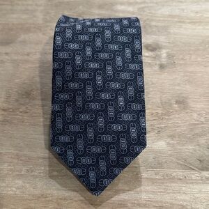 GUCCI ~ Black and Gray Patterned Tie